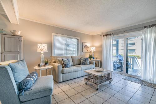 Oceanmarsh Subdivision House | New Listing - First floor condo on Harbor Island