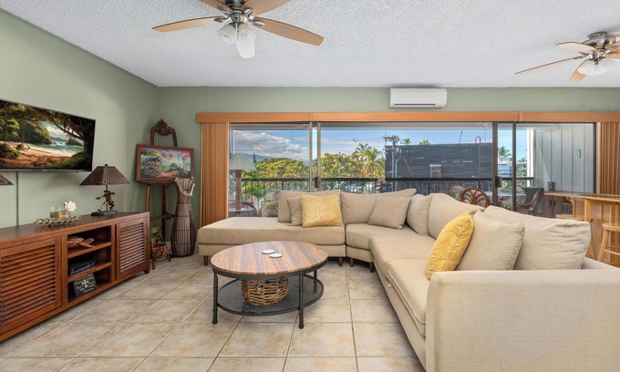 Historic Kailua Village Condo | New Listing! Two bedroom, two bathroom condo in heart of downtown Kailua-Kona