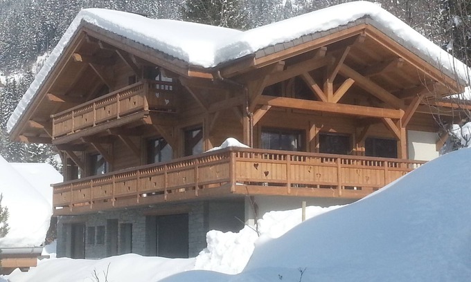 La Chapelle-d'Abondance Ski Chalet | New luxury cottage, sauna and spa 3 minutes from Châtel 74390
