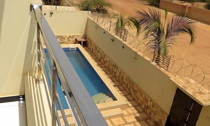Dakar Villa | New Luxurious,modern & beautiful villa w/private pool, 2min from the beach!