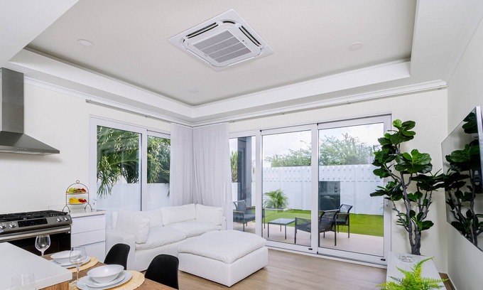 Bubali Apartment | NEW Luxury 2 BR Apt, Near Eagle Beach!