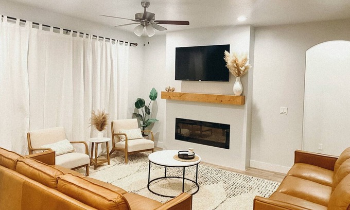 Vineyard House | New Modern Boho Lakefront Townhome Near UVU & BYU