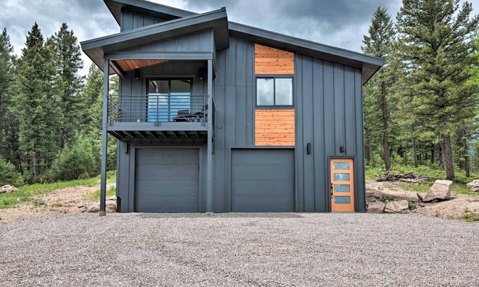 Evergreen Meadows House | NEW! Modern evergreen cottage on 35 acres with views!