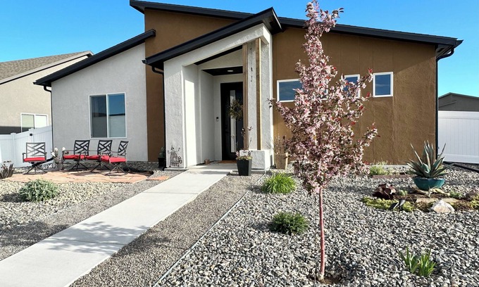 Fruita House | New Modern Home in Fruita Desert - Kokopelli House