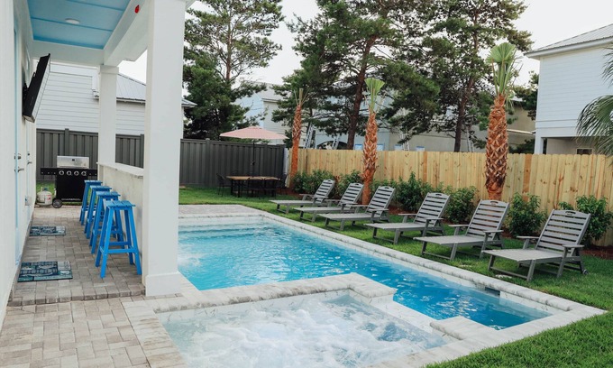 Miramar Beach House | NEW-Near Beach-Bikes-Golf Cart-Private Pool