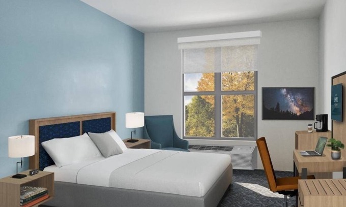 Orono Hotel | New Open Retreat inside UMaine! Perfect for Parents, Students & Professionals