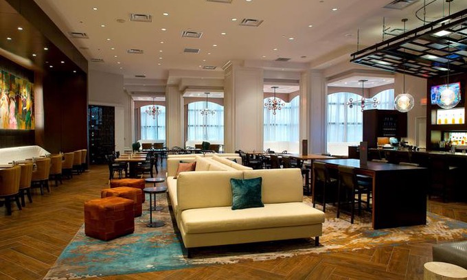 Metairie Hotel | New Orleans Marriott Metairie at Lakeway