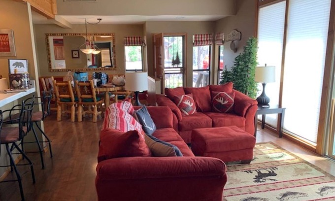 Pinetop House | New! Pinetop Country Club Towhome