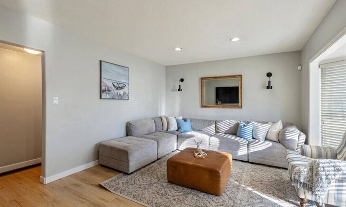 Maeser House | New! Provo Cottage | BBQ | Fenced | Crib
