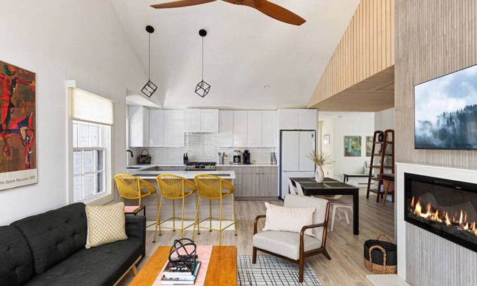 Wilmore House | New Renovated Historic Home: Distinctive Design w/Gourmet Kitchen