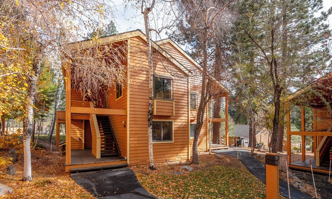 Incline Village Condo | New renovated McCloud Condo in the middle of Town