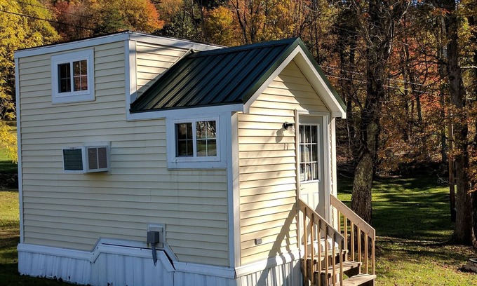 Lansing Cabin | New River Tiny Houses - New River & all Activities - 4 min away - Sleeps up to 4
