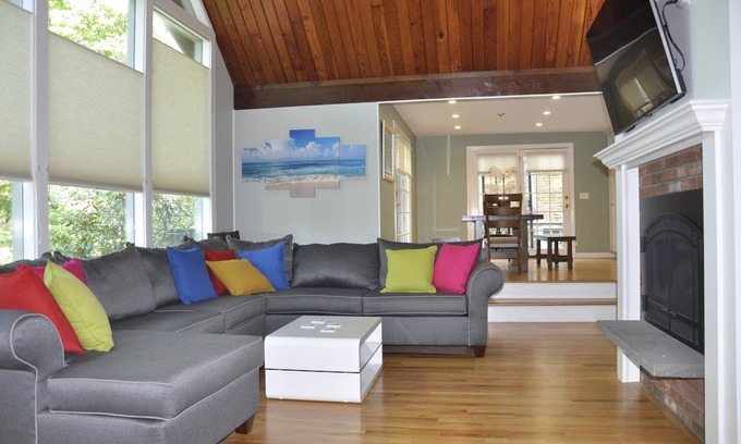 Mashpee House | NEW SEABURY, FAMILY-FRIENDLY HOME WITH SUMMER 2022 AVAILABILITY