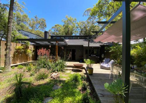 Pearl Beach House | NEW Serene Modern Oasis
