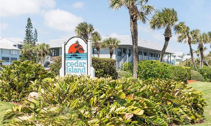 Bethune Beach Condo | New Smyrna Beach - Fisherman's Paradise