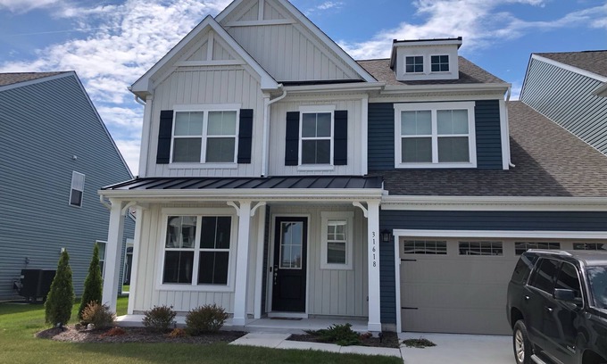 Clarksville Villa | NEW - Spacious 4-bedroom near Bethany Beach in Bishops Landing resort + shuttle