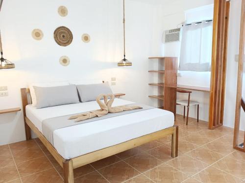 General Luna Apartment | New Studio with Balcony , General Luna