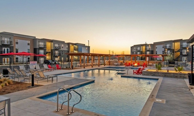 Marble Falls Apartment | “NEW” Studio with pool, Baylor Medical, CO River, Lakes, WiFi, games, gym, tv