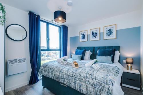 Vauxhall Apartment | NEW! Stunning 2-bed apartment in Liverpool by 53 Degrees Property - Amazing location, Ideal for Small Groups - Sleeps 4!