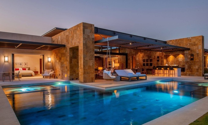 San Jose del Cabo Villa | NEW* Stunning Beachfront Villa, Fully Staffed includes Yacht Charter