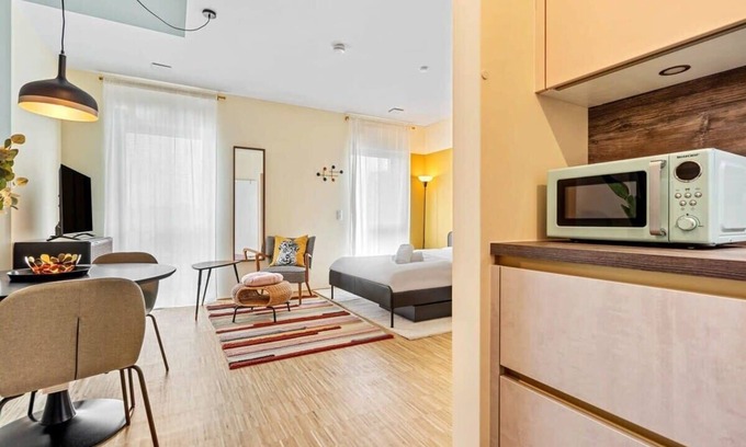 Hollerich Apartment | New Stylish Apt w/Free Parking & Equipped Kitchen