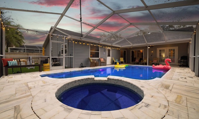 Somerset Lakes House | NEW~Sunset Cove Retreat~Heated Pool~Spa~Pool Table