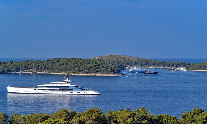 Hvar Villa | New Villa/Amazing sea views/close to City and Beach/Heated pool/Sauna/Gym