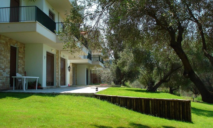 Kriopigi House | New villa in a quiet greenery near the most beautiful seaside