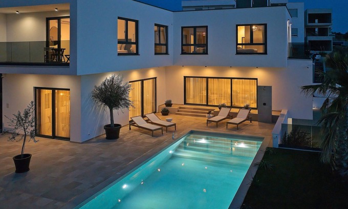 Okrug Gornji Villa | NEW! Villa Olivetum with outdoor heated pool