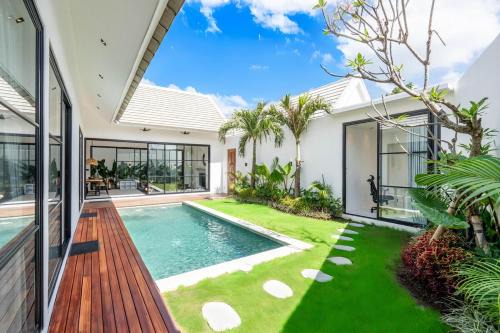 Kediri Villa | NEW! Villa Rawi - 3BR Villa in Kedungu