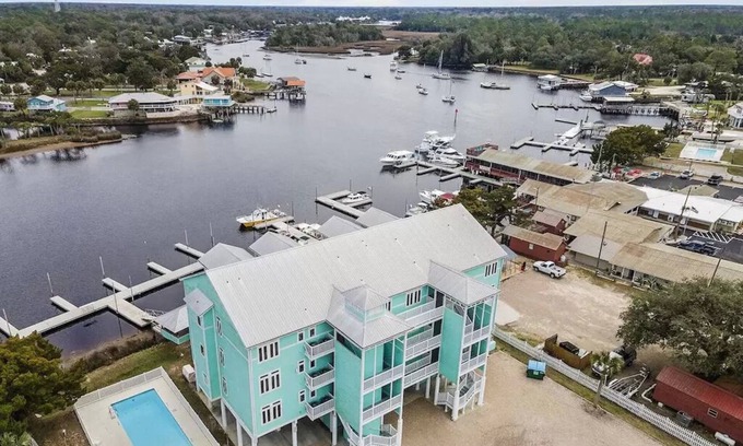Steinhatchee Condo | NEW! Waterfront 2 BR, 2 BA on Steinhatchee River, private boat slip,WiFi, dog ok