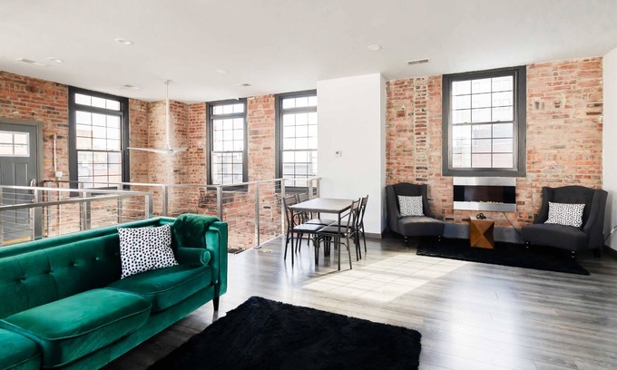 Warren Condo | New York Loft Vibes in Downtown Warren
