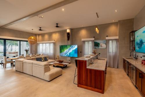 Playa Hermosa Villa | Newest beach home in the Jaco area!