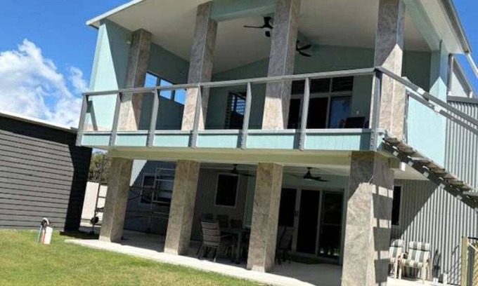 Orchid Beach House | Newly built, everything you need for a relaxing break on Fraser (K'Gari).