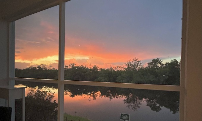 Hammock Bay Condo | Newly remodeled 2 bedroom 2 Bath Condo in Mainsail on beautiful Marco Shores.