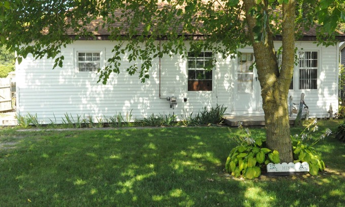 Bay City House | Newly remodeled 3 bedroom home close to Saginaw Bay and River!