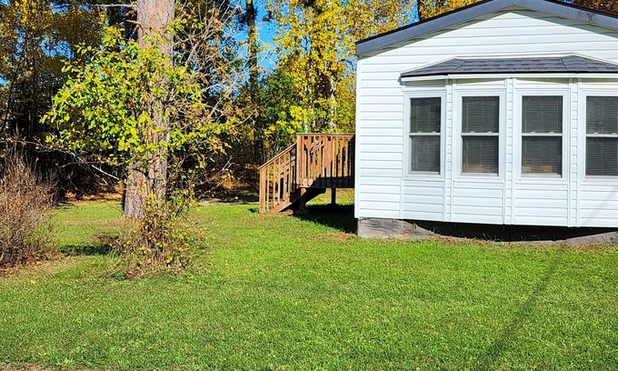 Hibbing House | Newly remodeled 3 bedroom home located on 5 acres. Minutes from Hibbing.