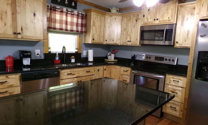Columbia House | Newly remodeled home in quiet, country setting, while only 5 minutes from town.