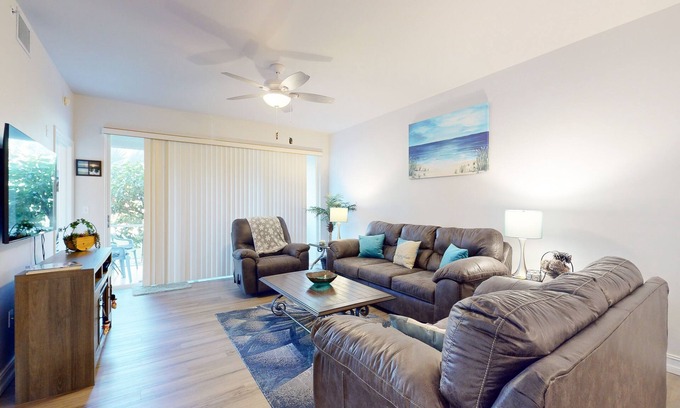 Vanderbilt Beach Condo | Newly renovated 1st-floor condo near Vanderbilt Beach with beach gear, pool, AC