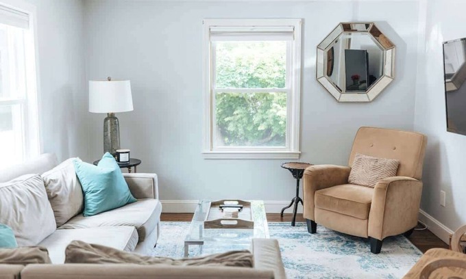 Fifth Ward House | Newly Renovated 2BR/1BA | Walk to Beach & Thames