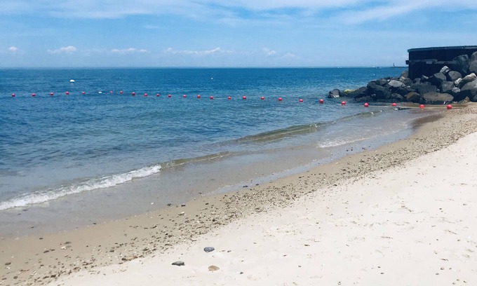 Culloden Shores House | Newly Renovated, 4BR home w/Private Bay Beach Rights