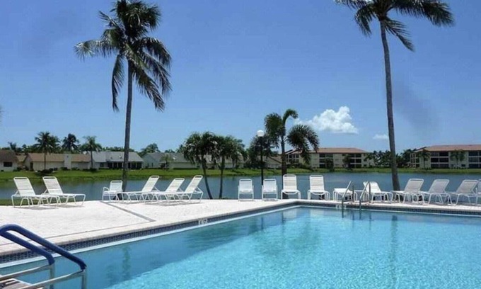 Iona Condo | Newly Renovated and Near BeachesnCinnamon Cove Gated Community