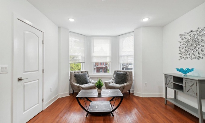 North Philadelphia Apartment | Newly Renovated Comfortable 1bedroom 1 bathroom Near Temple University