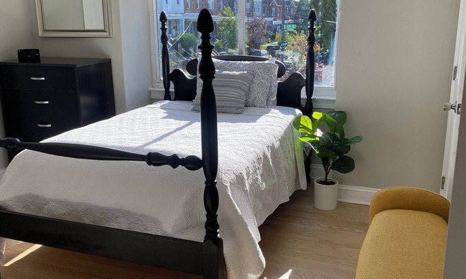 Northeast Bed & Breakfast | Newly renovated home In the heart of Washington, DC with easy and FREE parking!