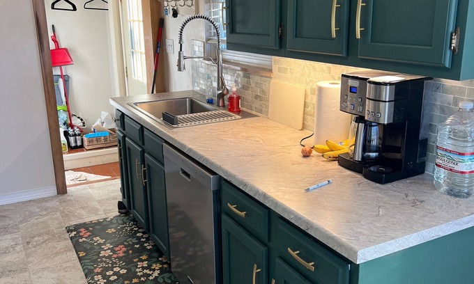 Midland House | Newly renovated Quiet neighborhood 4 bedroom 2 bath house in delightful Midland