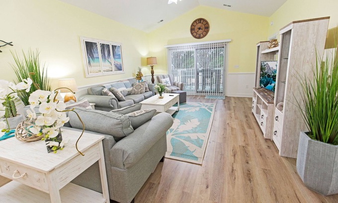 Central Myrtle Beach Condo | Newly Renovated Top Floor Condo with Pool, Golf Course View-1 mile to the beach!