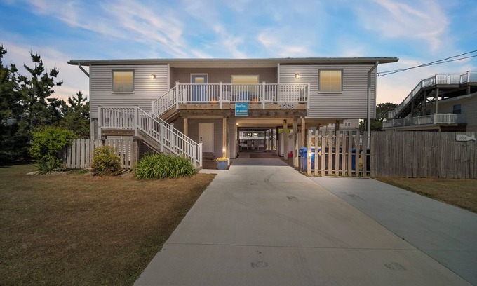 Sandbridge Cottage | NEWLY RENOVATED Sandbridge Beach Home | Heated Pool & Steps to Ocean!
