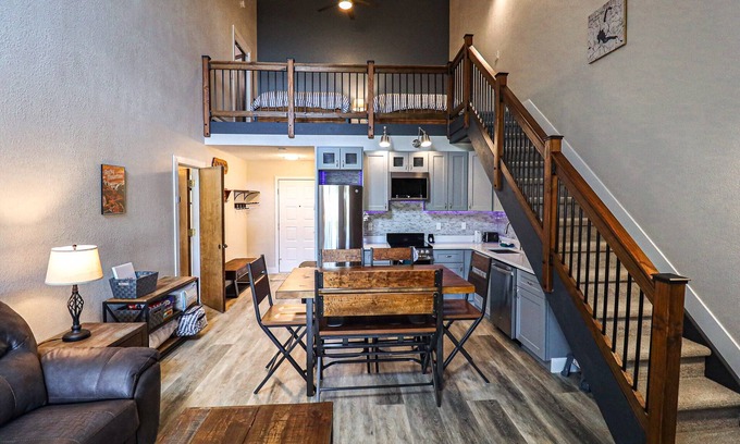 Granby Condo | Newly Updated Condo in Granby! Sleeps 8 - Private bedroom & Loft!
