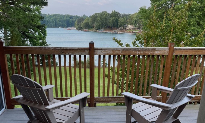 Normandy Shores House | Newly Updated Lake Keowee Property, just 10 miles from Clemson University