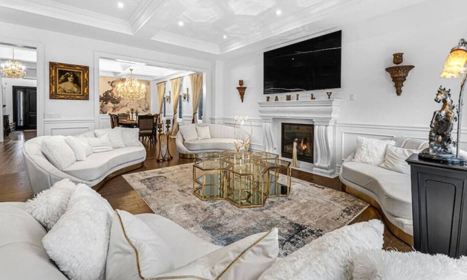 King City House | NGTA - 49 Lavender Valley Rd (4B) · Luxurious Home in King City w/ High End Furnishing